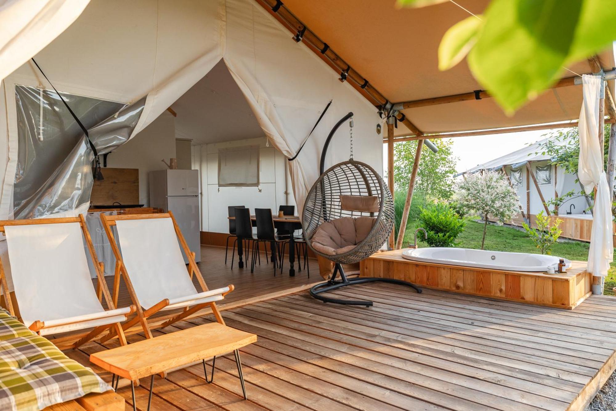 Glamping Kolpa Resort Gradac Exterior foto