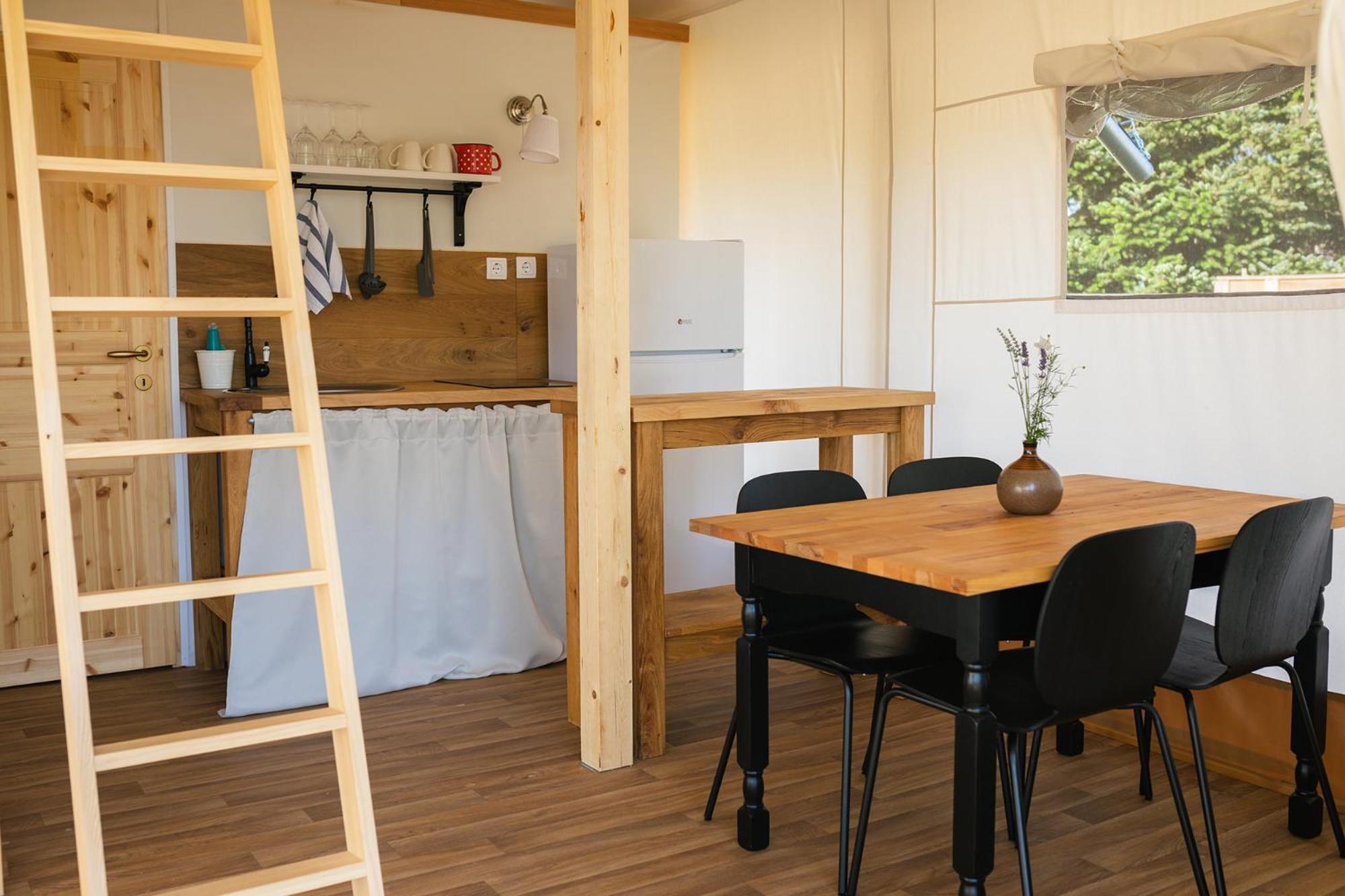 Glamping Kolpa Resort Gradac Exterior foto